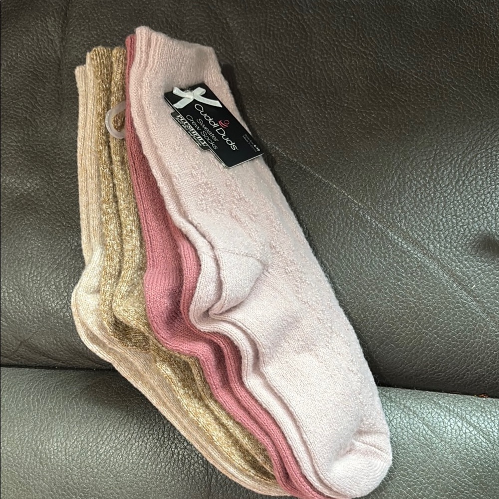 Cuddl duds sweater set of four crew socks